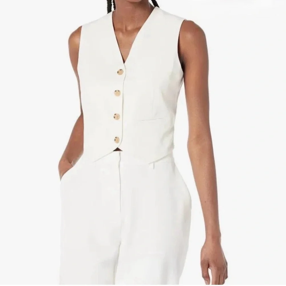 Chic White Sleeveless Women's Vest - Picture 1 of 4